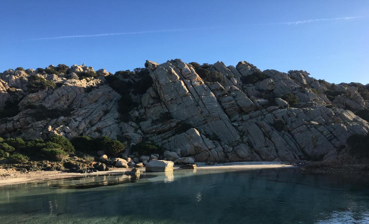 Dimora Conte Bed and Breakfast La Maddalena  Exteriör bild